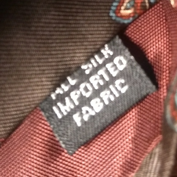 John Weitz 100% silk brown paisley pattern tie - Picture 3 of 4